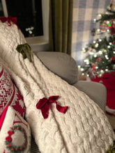 Chenille throw with silk velvet bows