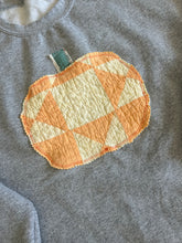 Vintage quilt pumpkin sweatshirt